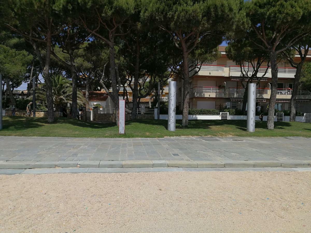 Apartamento Con Jardin Platja D'Aro Lägenhet Exteriör bild